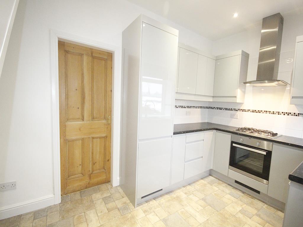2 bedroom end terrace house Let Agreed in Winewall - _MG_9421.jpg